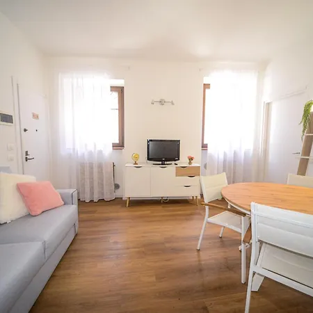 Veronetta Flat Verona